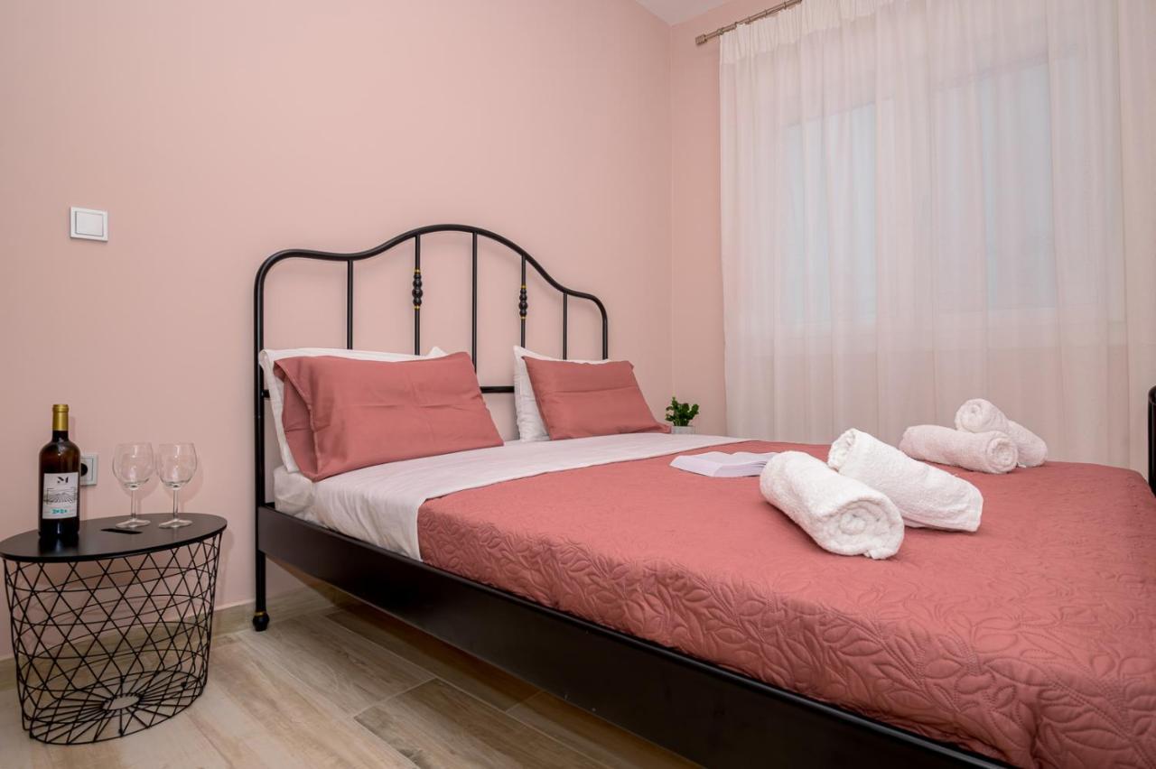 Zoe'S City Apartment アレクサンドルポリス エクステリア 写真