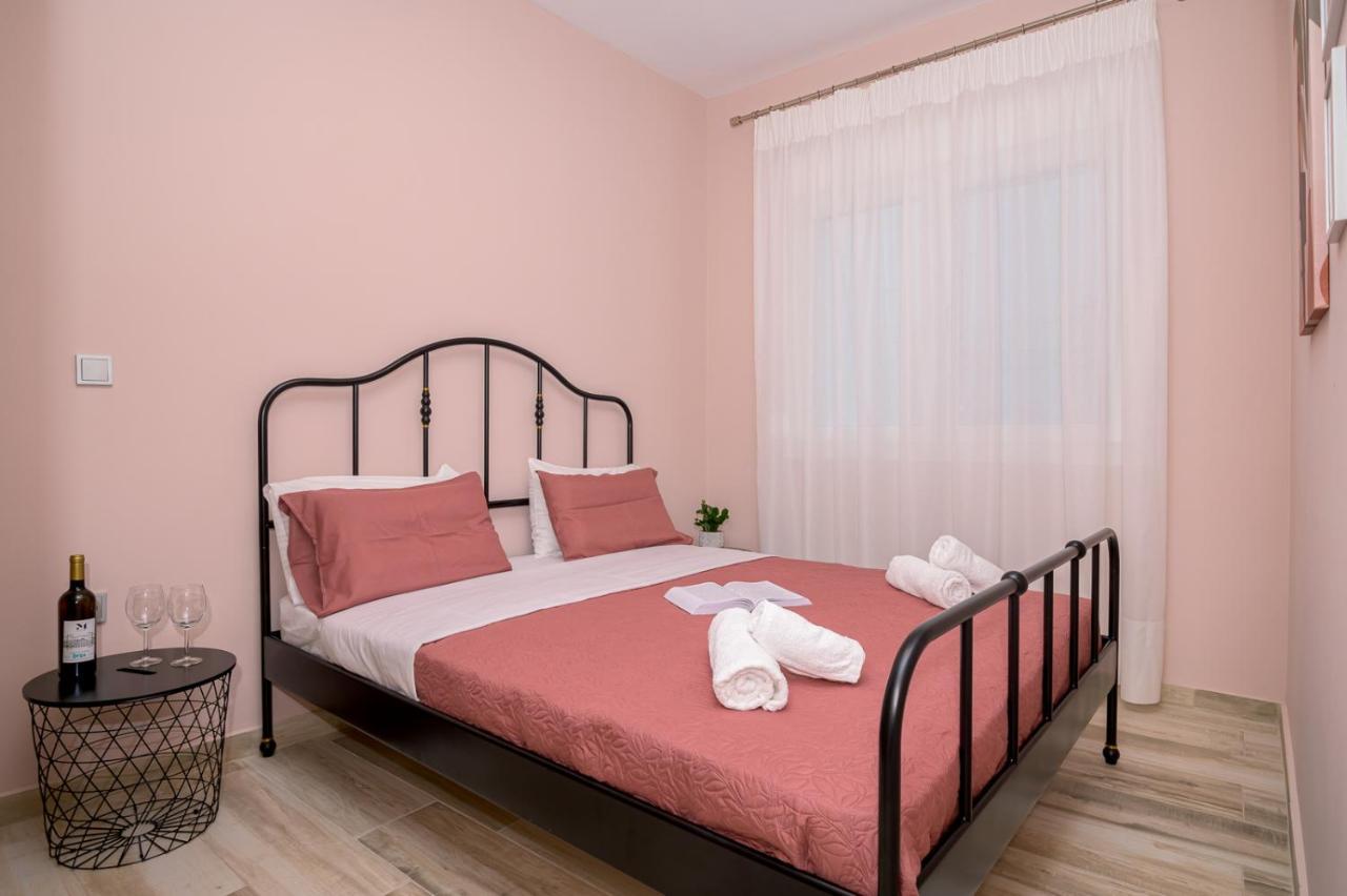 Zoe'S City Apartment アレクサンドルポリス エクステリア 写真